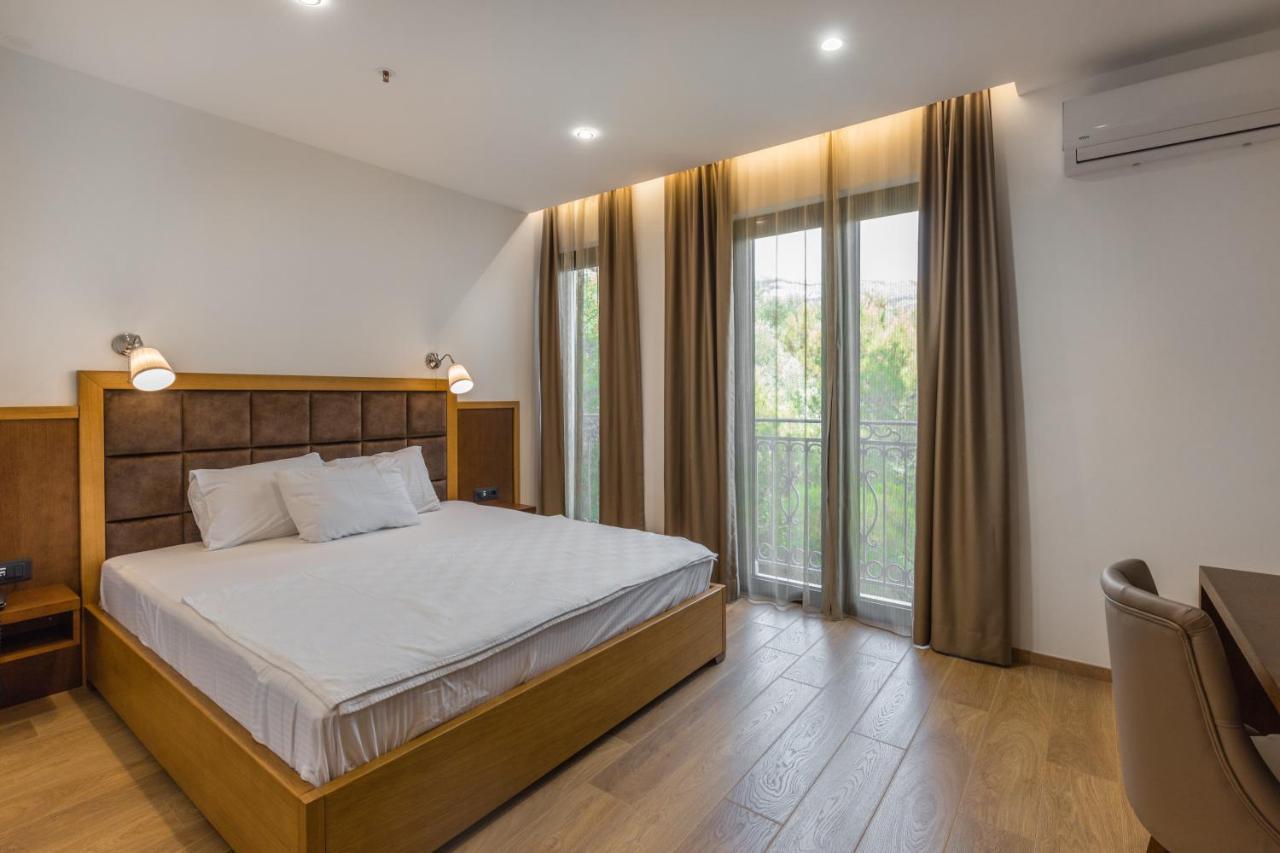 Hotel Plaza Lucice Petrovac Eksteriør bilde