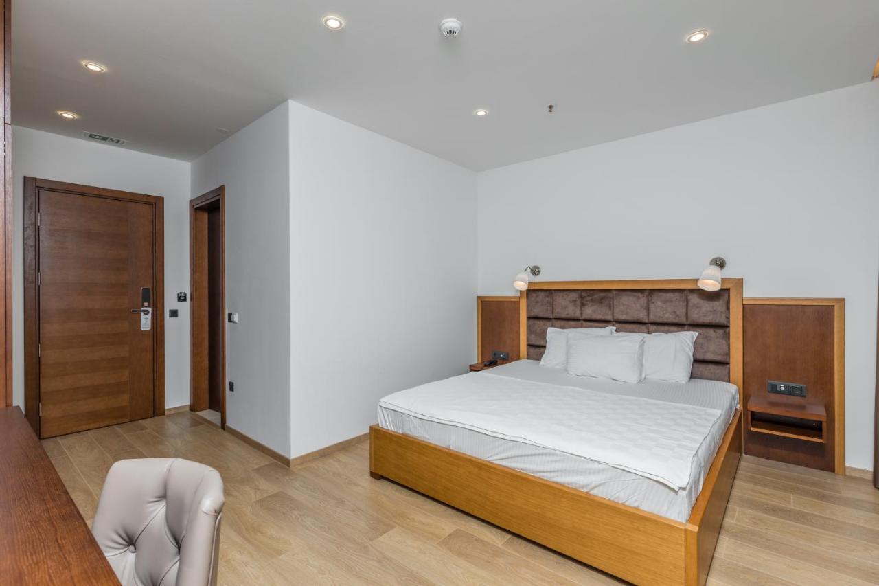 Hotel Plaza Lucice Petrovac Eksteriør bilde