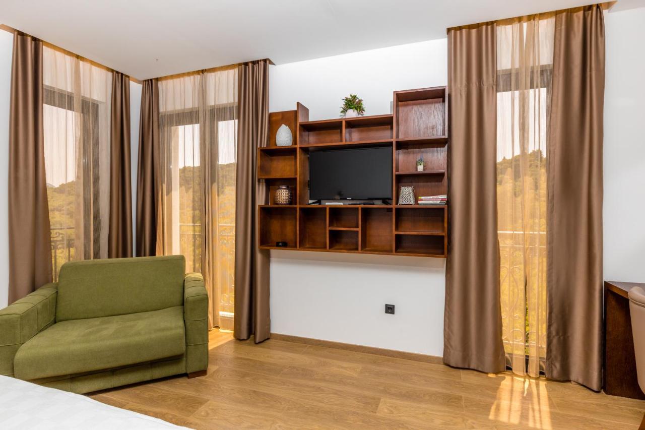 Hotel Plaza Lucice Petrovac Eksteriør bilde