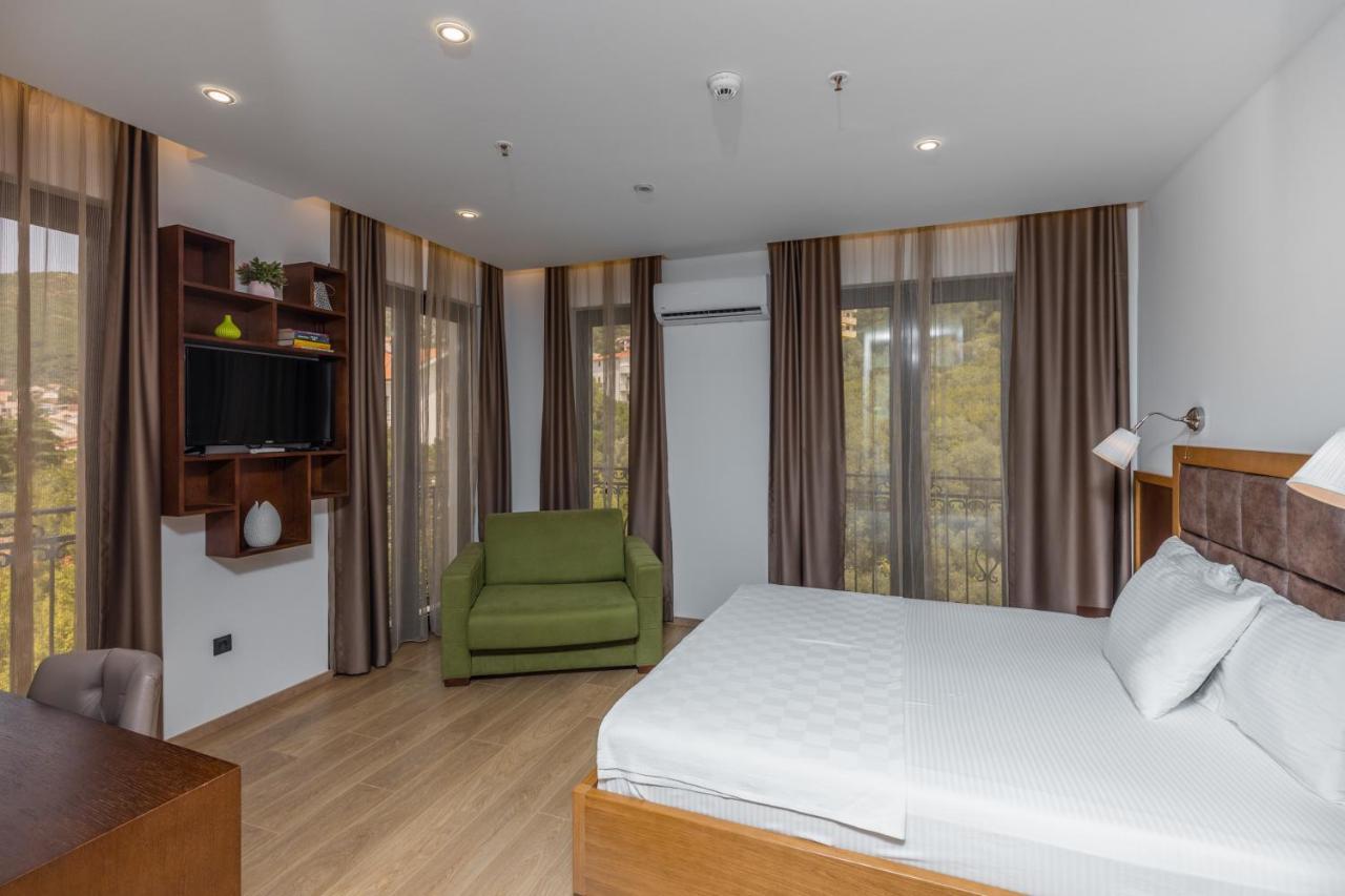 Hotel Plaza Lucice Petrovac Eksteriør bilde